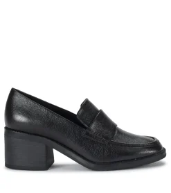 Baretraps Accord Penny Loafer
