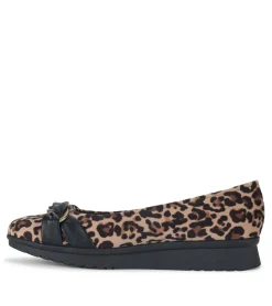 Baretraps Aurora Flat