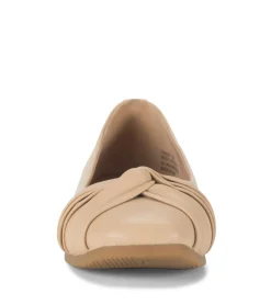 Baretraps Chainey Casual Flat