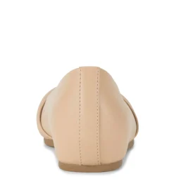 Baretraps Chainey Casual Flat