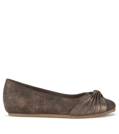 Baretraps Chainey Casual Flat