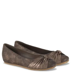 Baretraps Chainey Casual Flat