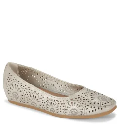 Baretraps Chika Casual Flat