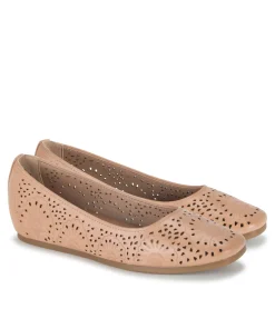 Baretraps Chika Casual Flat