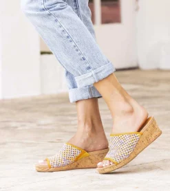 Baretraps Flossey Wedge Slide Sandal