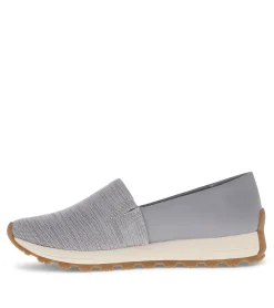Baretraps Gennie Slip On