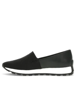 Baretraps Gennie Slip On