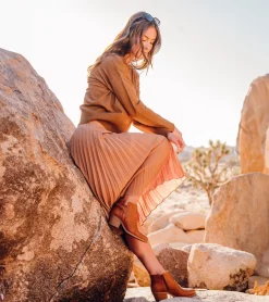 Baretraps Linnea Block Heel Bootie