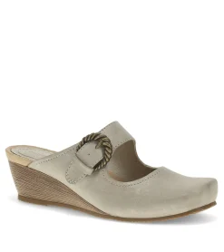 Baretraps Luna Mary Jane Mule