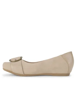 Baretraps Milady Flat