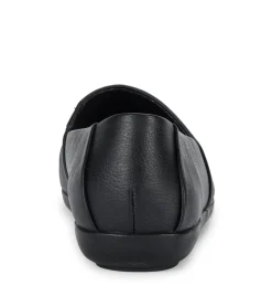 Baretraps Piper Slip On