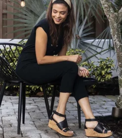 Baretraps Raisie Wedge Sandal