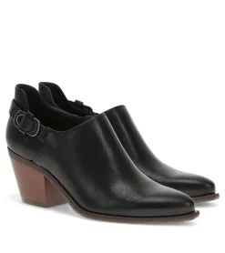 Baretraps Yanah Block Heel Ankle Bootie