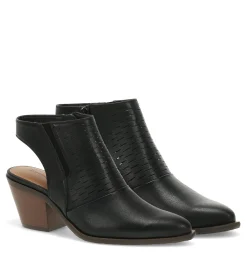 Baretraps Yangley Block Heel Bootie