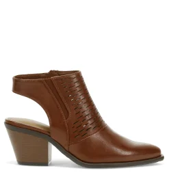 Baretraps Yangley Block Heel Bootie