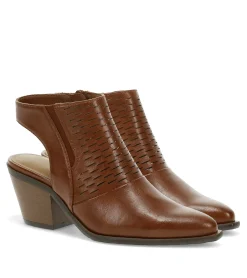 Baretraps Yangley Block Heel Bootie