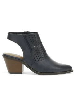 Baretraps Yangley Block Heel Bootie