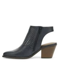 Baretraps Yangley Block Heel Bootie
